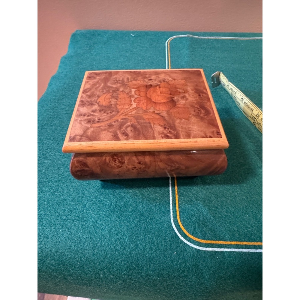 Sweet MUSIC Box Italy IDI REUGE Swiss Switzerland musical movement lacquer MISTY